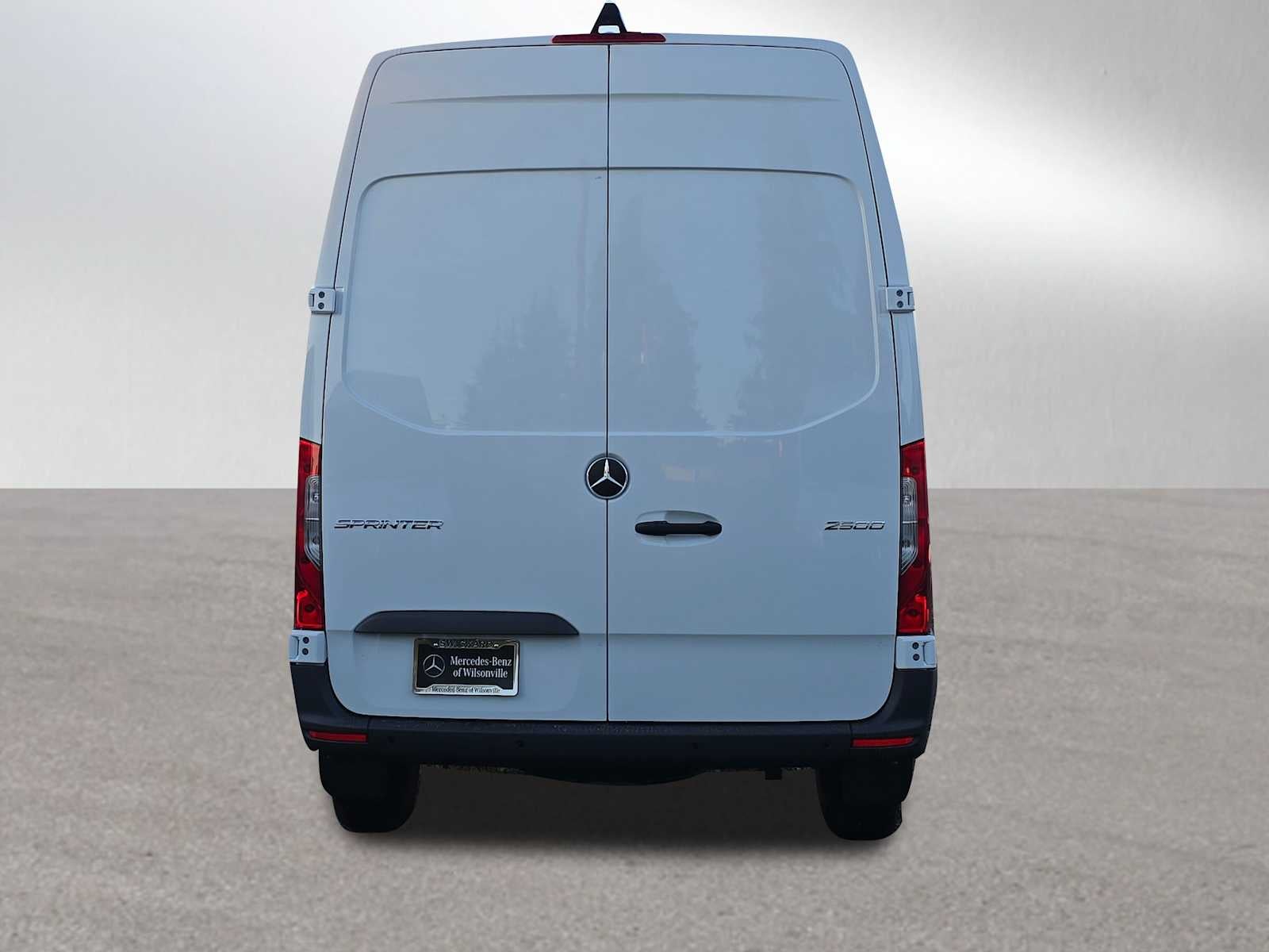 2026 Mercedes-Benz Sprinter 2500 Standard Roof I4 Diesel 144" RWD