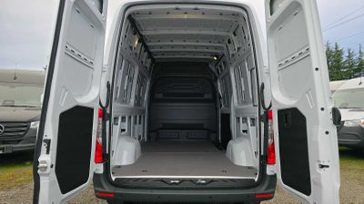 2026 Mercedes-Benz Sprinter 2500 Standard Roof I4 Diesel 144" RWD