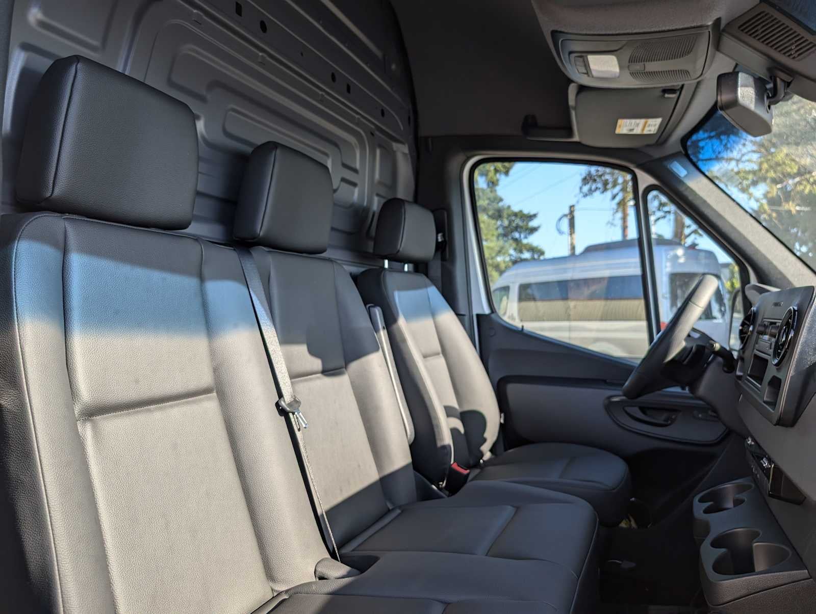 2026 Mercedes-Benz Sprinter 2500 Standard Roof I4 Diesel HO 144" RWD