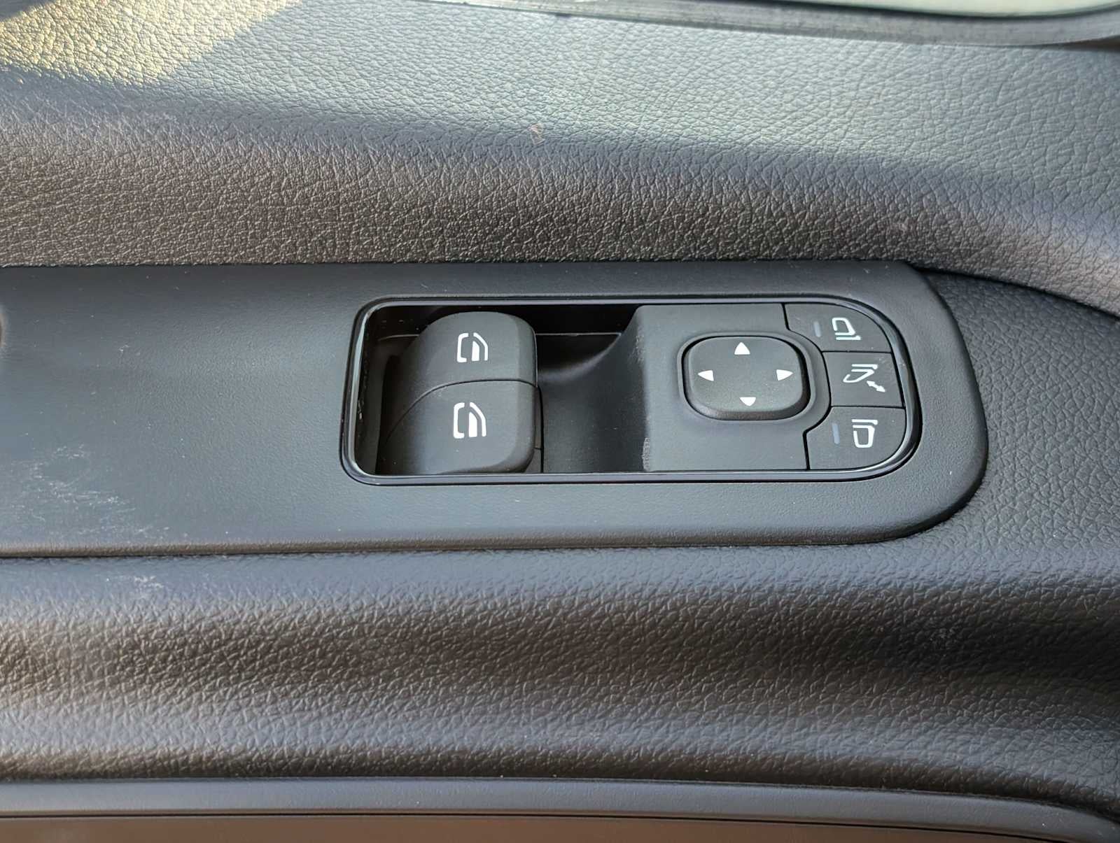 2026 Mercedes-Benz Sprinter 2500 Standard Roof I4 Diesel HO 144" RWD