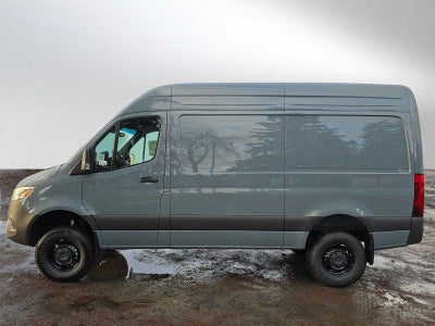 2026 Mercedes-Benz Sprinter 2500 Standard Roof I4 Diesel HO 144" AWD