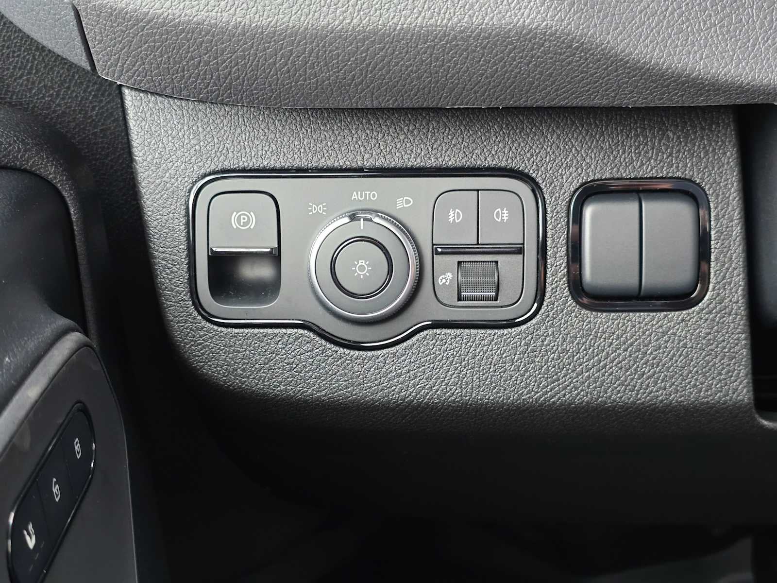 2026 Mercedes-Benz Sprinter 2500 Standard Roof I4 Diesel HO 144" AWD