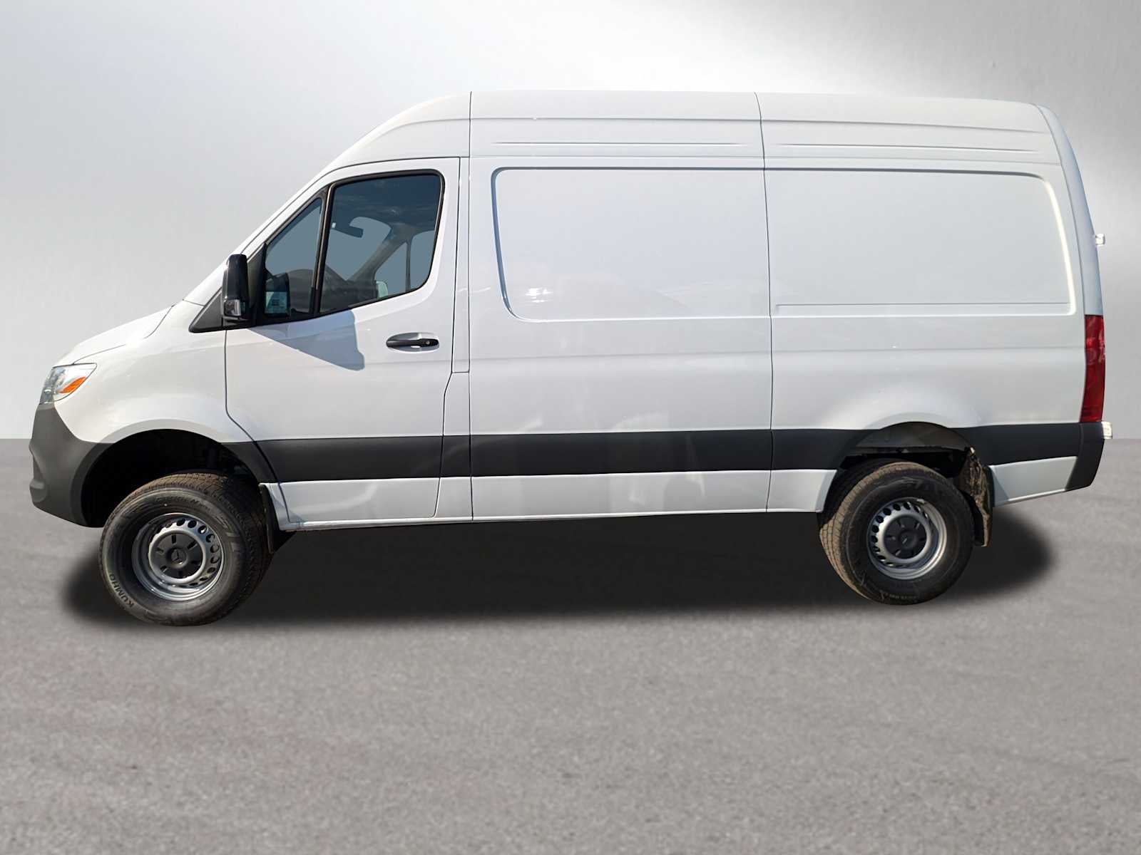 2025 Mercedes-Benz Sprinter 2500 Standard Roof I4 Diesel HO 144" AWD