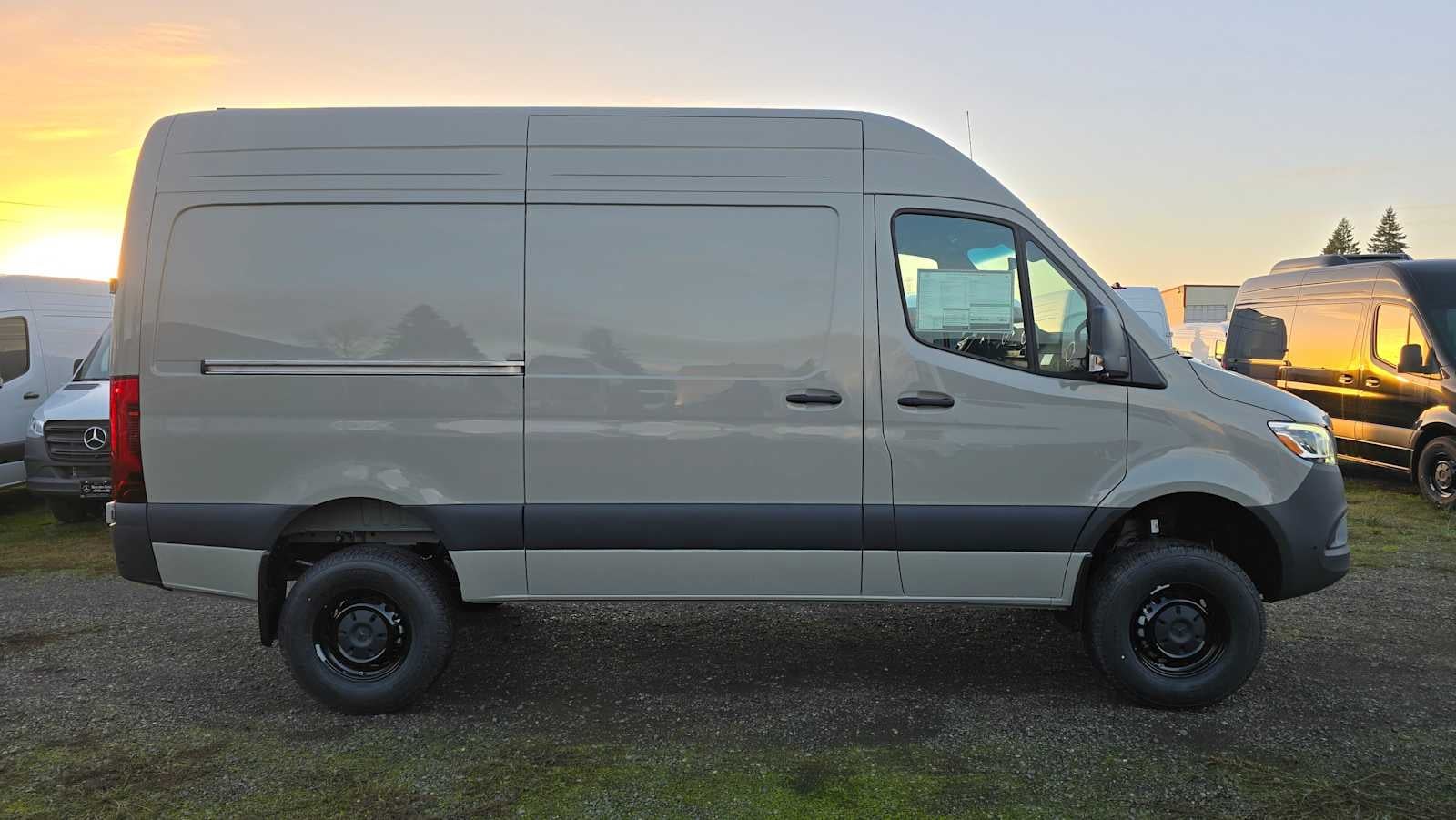 2026 Mercedes-Benz Sprinter 2500 Standard Roof I4 Diesel HO 144" AWD