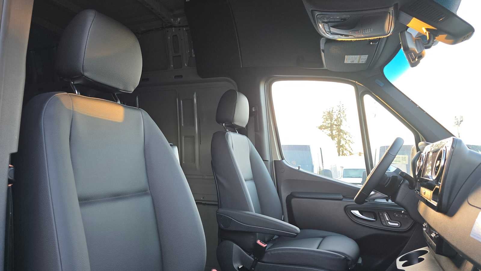 2026 Mercedes-Benz Sprinter 2500 Standard Roof I4 Diesel HO 144" AWD