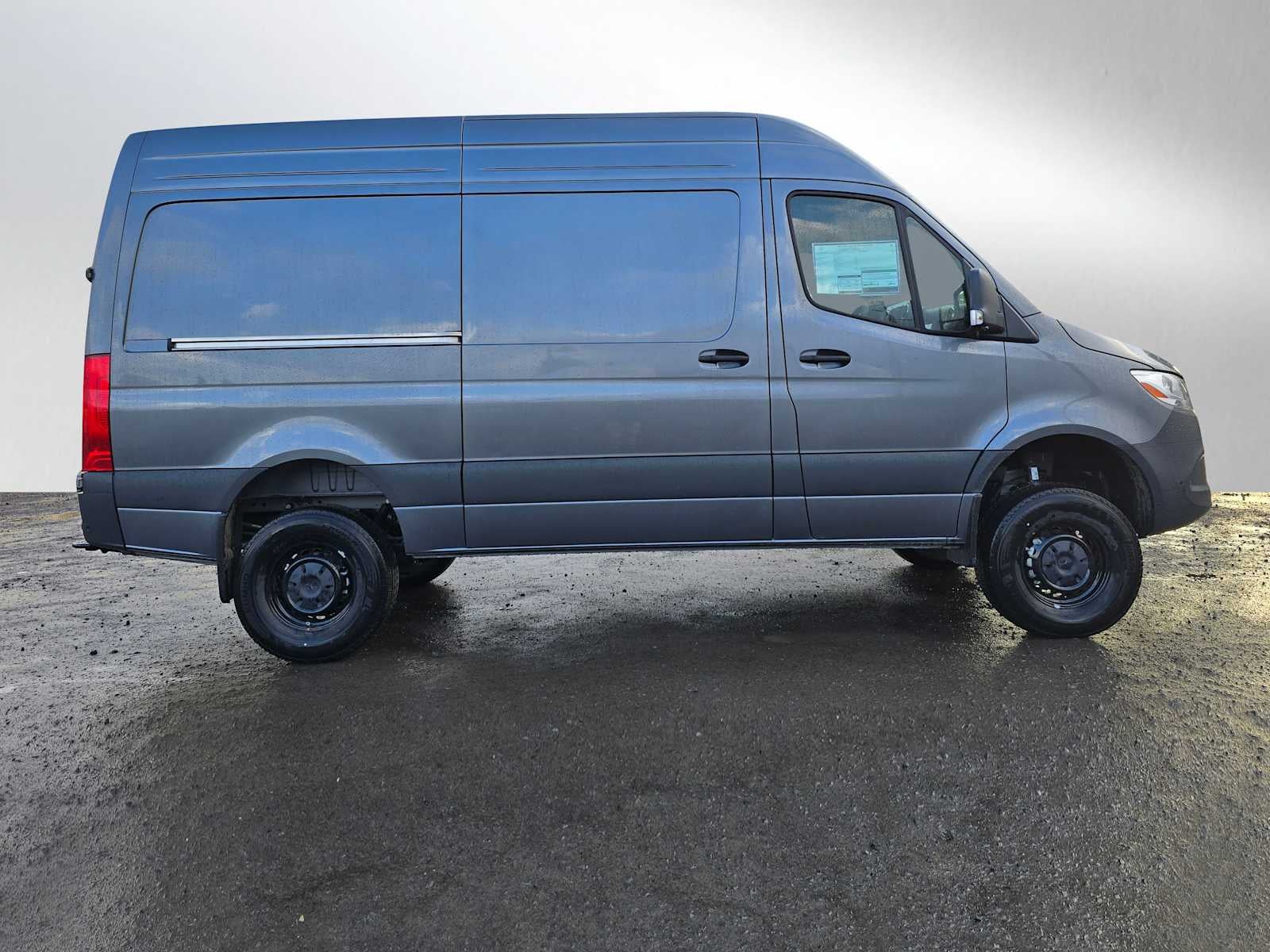 2025 Mercedes-Benz Sprinter 2500 Standard Roof I4 Diesel HO 144" AWD