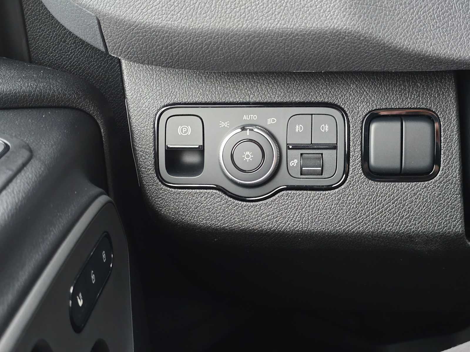 2026 Mercedes-Benz Sprinter 2500 Standard Roof I4 Diesel HO 144" AWD