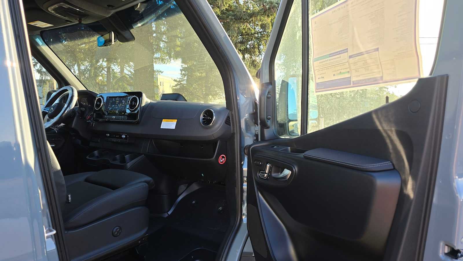 2026 Mercedes-Benz Sprinter 2500 Standard Roof I4 Diesel HO 144" AWD