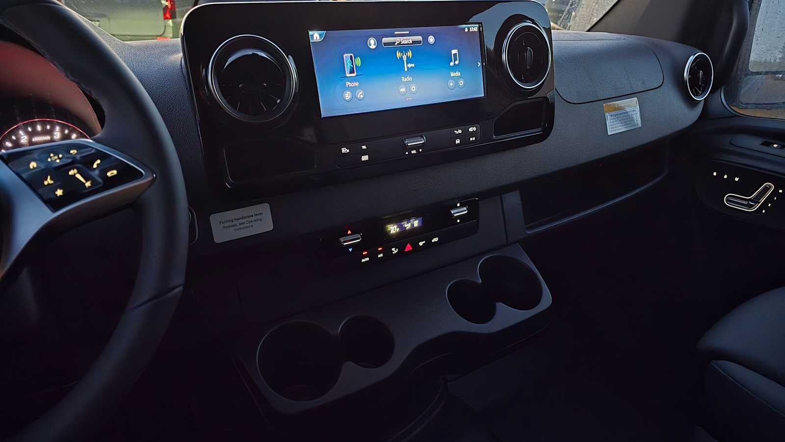 2026 Mercedes-Benz Sprinter 2500 Standard Roof I4 Diesel HO 144" AWD