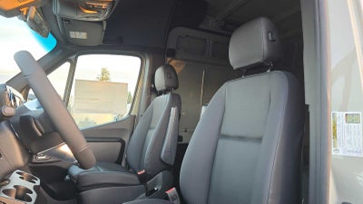 2026 Mercedes-Benz Sprinter 2500 Standard Roof I4 Diesel HO 144" AWD