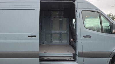 2025 Mercedes-Benz Sprinter 2500 Standard Roof I4 Diesel HO 144" AWD