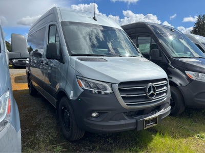 2025 Mercedes-Benz Sprinter 2500 Standard Roof I4 Diesel 144" RWD