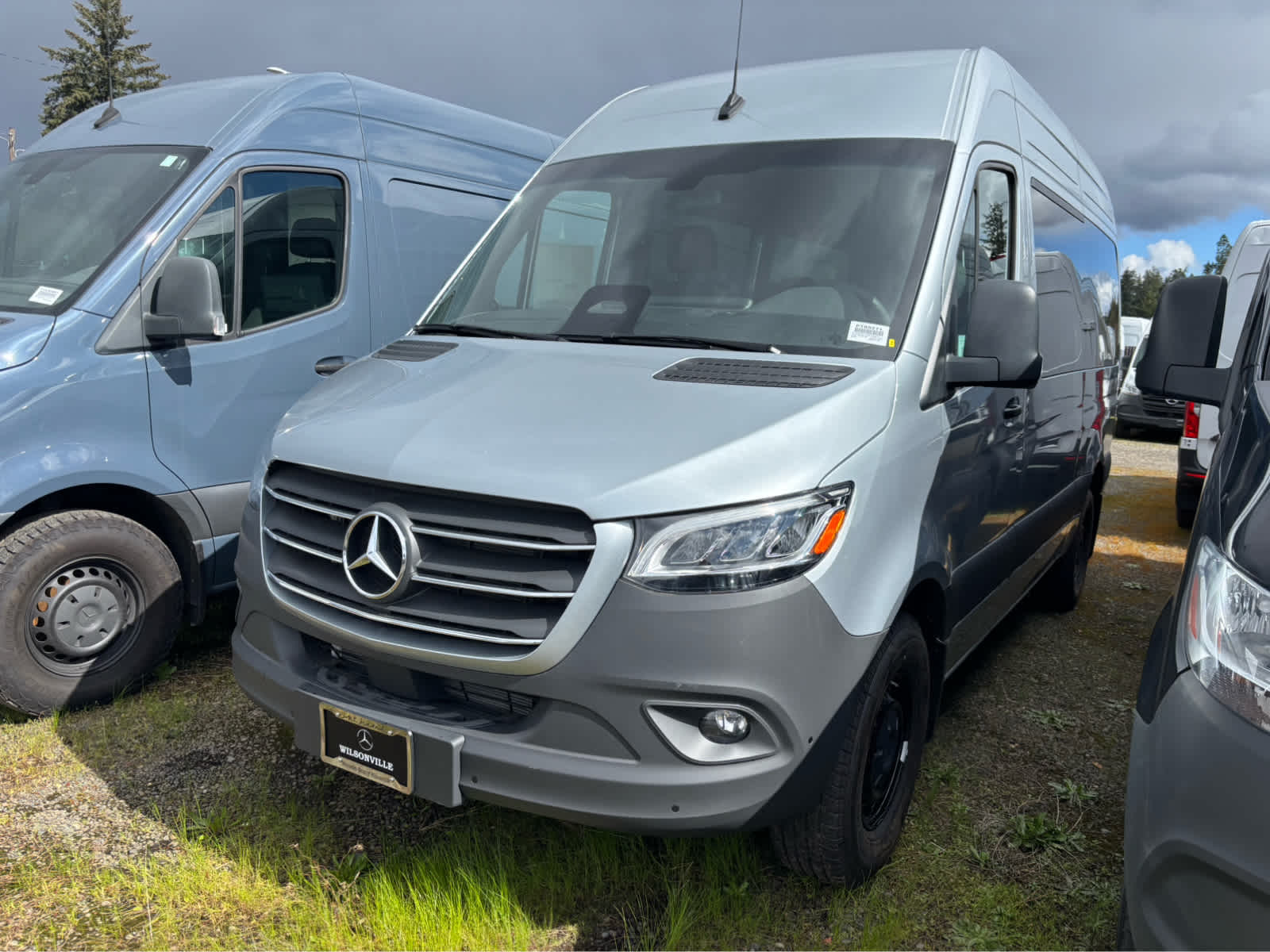2025 Mercedes-Benz Sprinter 2500 Standard Roof I4 Diesel 144" RWD