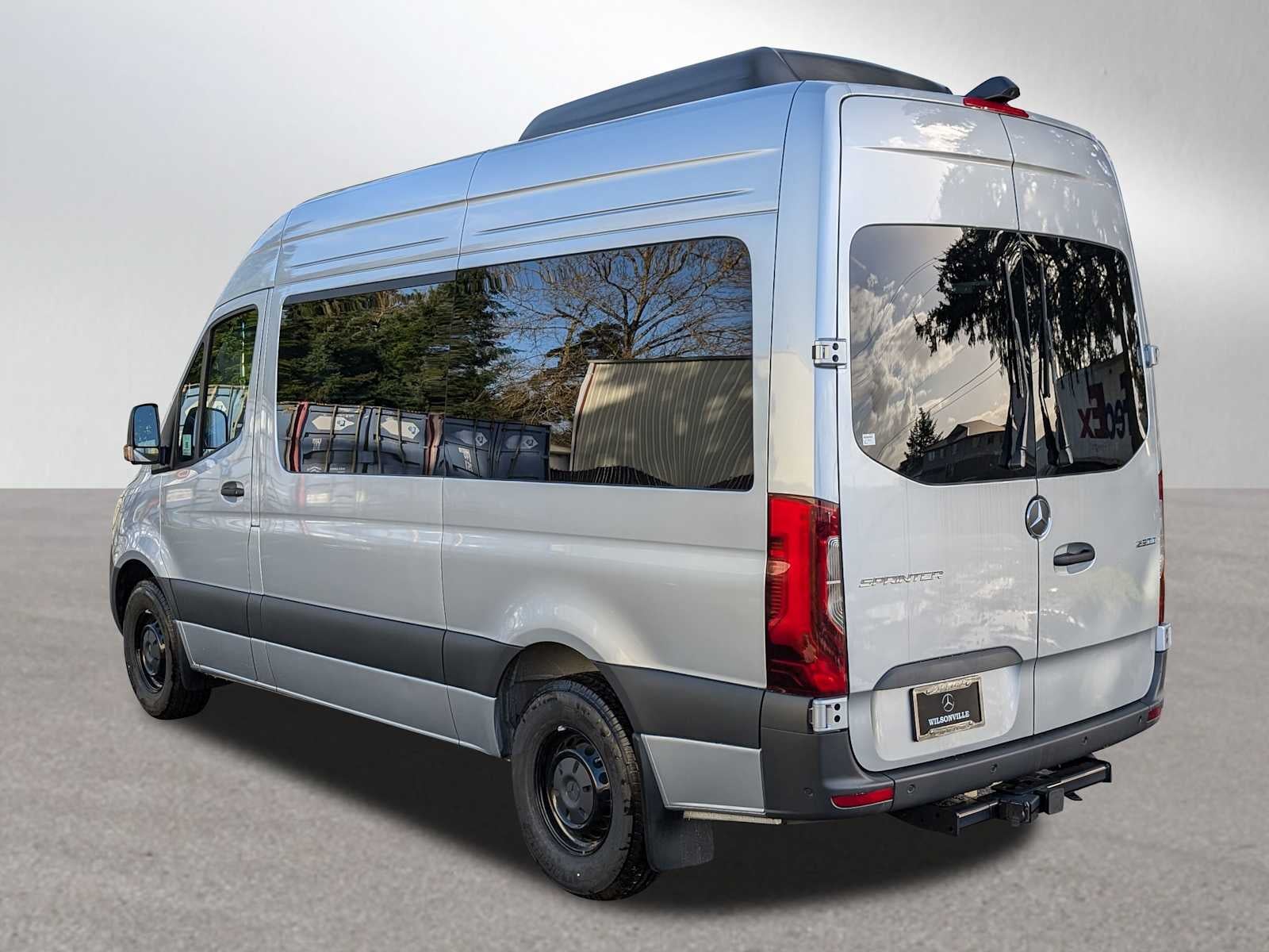 2025 Mercedes-Benz Sprinter 2500 Standard Roof I4 Diesel 144" RWD
