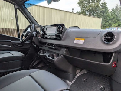 2025 Mercedes-Benz Sprinter 2500 Standard Roof I4 Diesel 144" RWD
