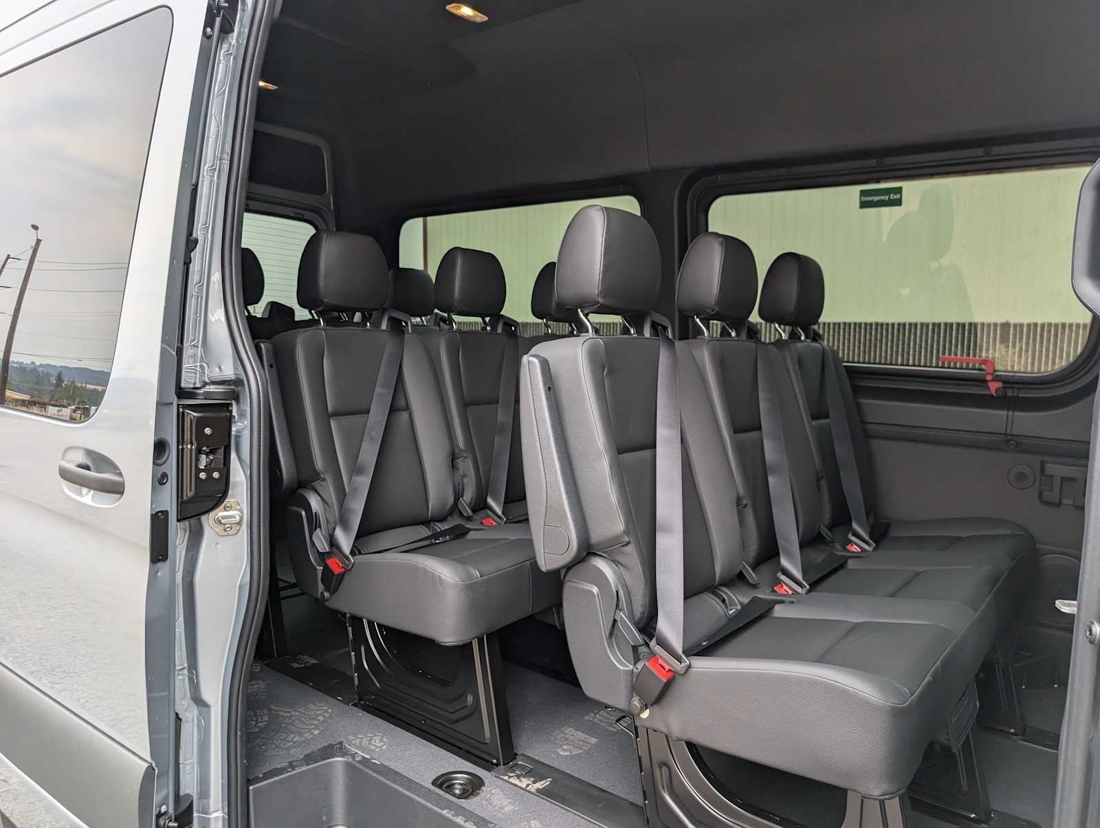 2025 Mercedes-Benz Sprinter 2500 Standard Roof I4 Diesel 144" RWD