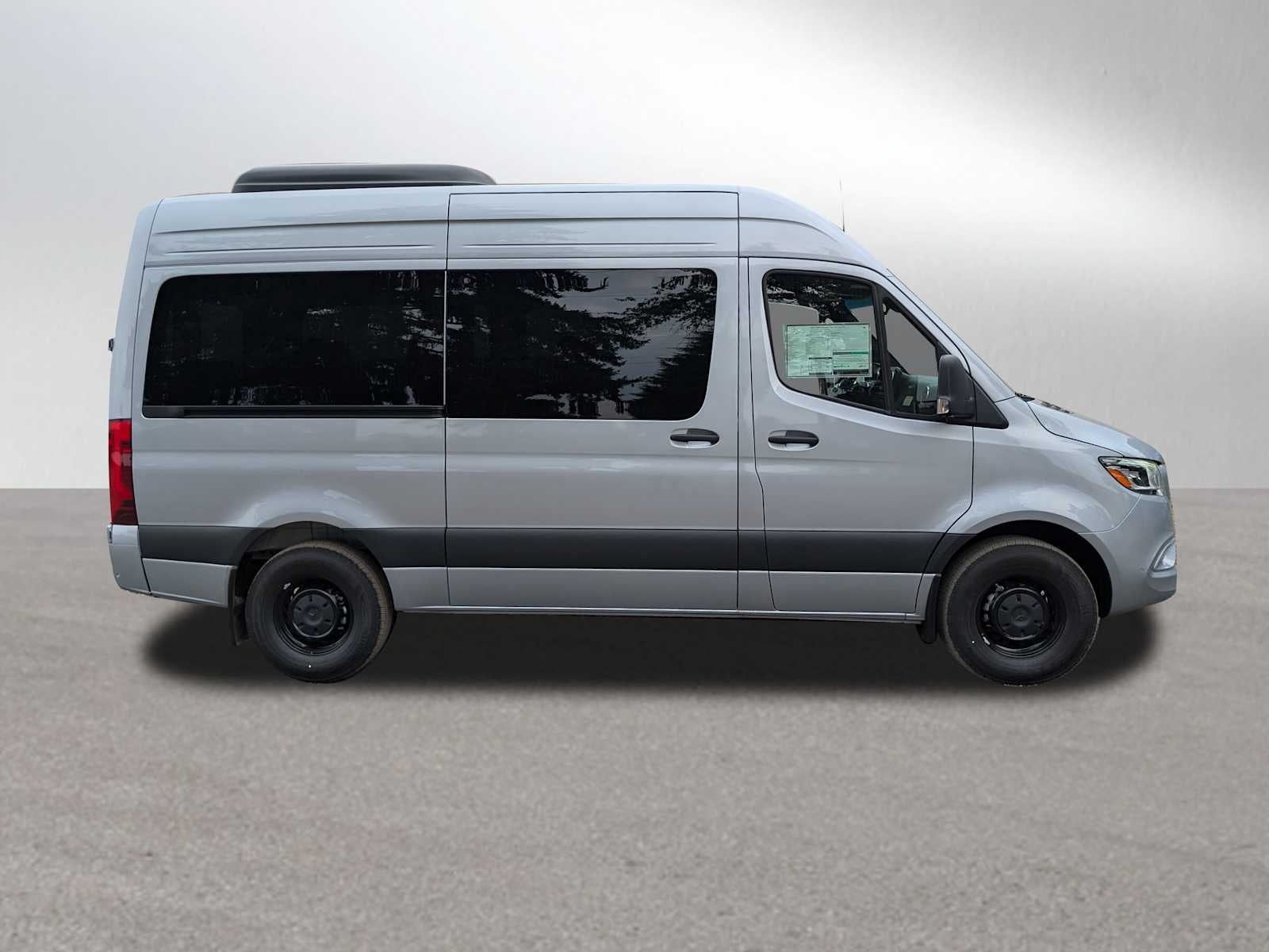 2025 Mercedes-Benz Sprinter 2500 Standard Roof I4 Diesel 144" RWD