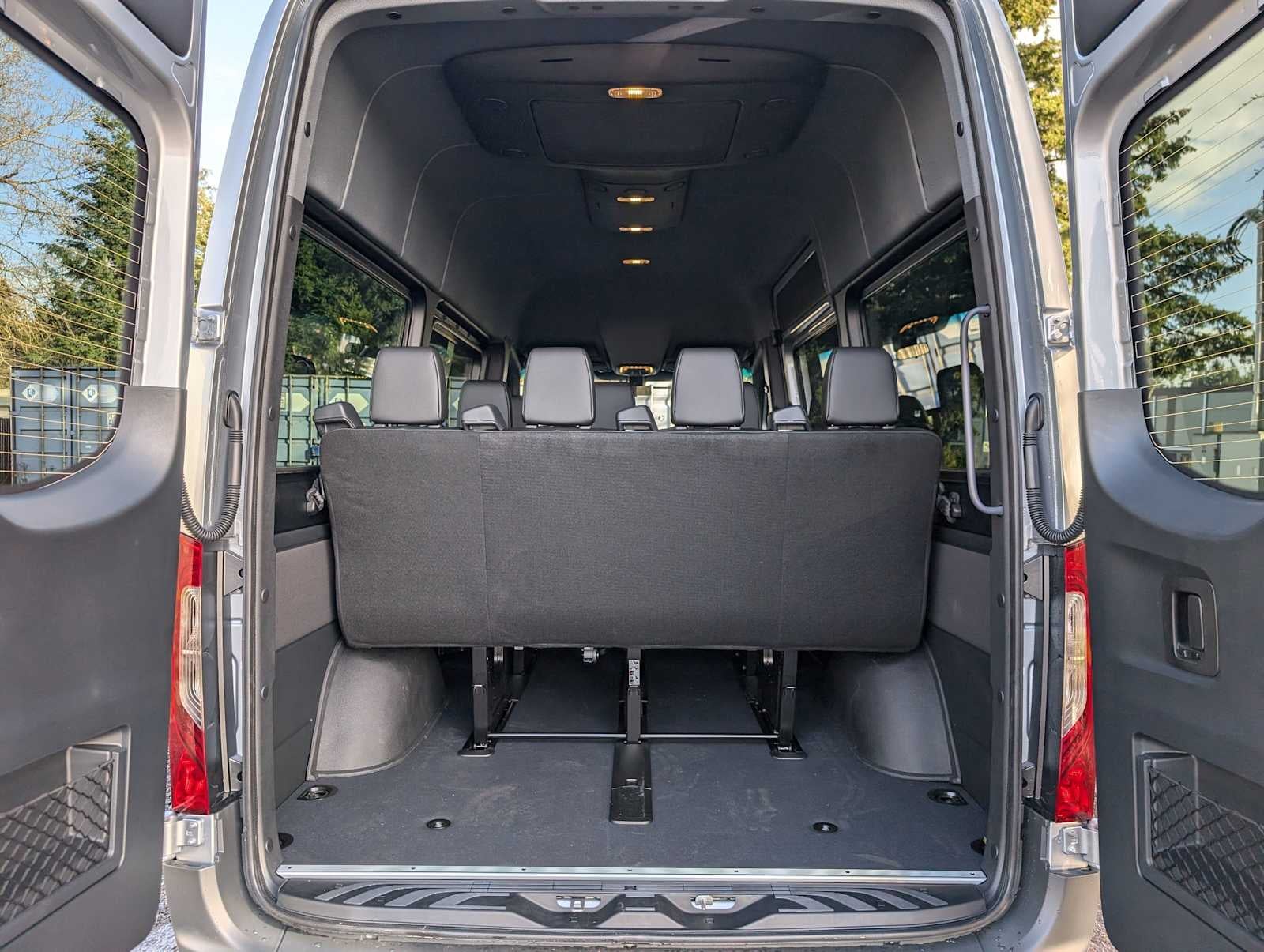 2025 Mercedes-Benz Sprinter 2500 Standard Roof I4 Diesel 144" RWD