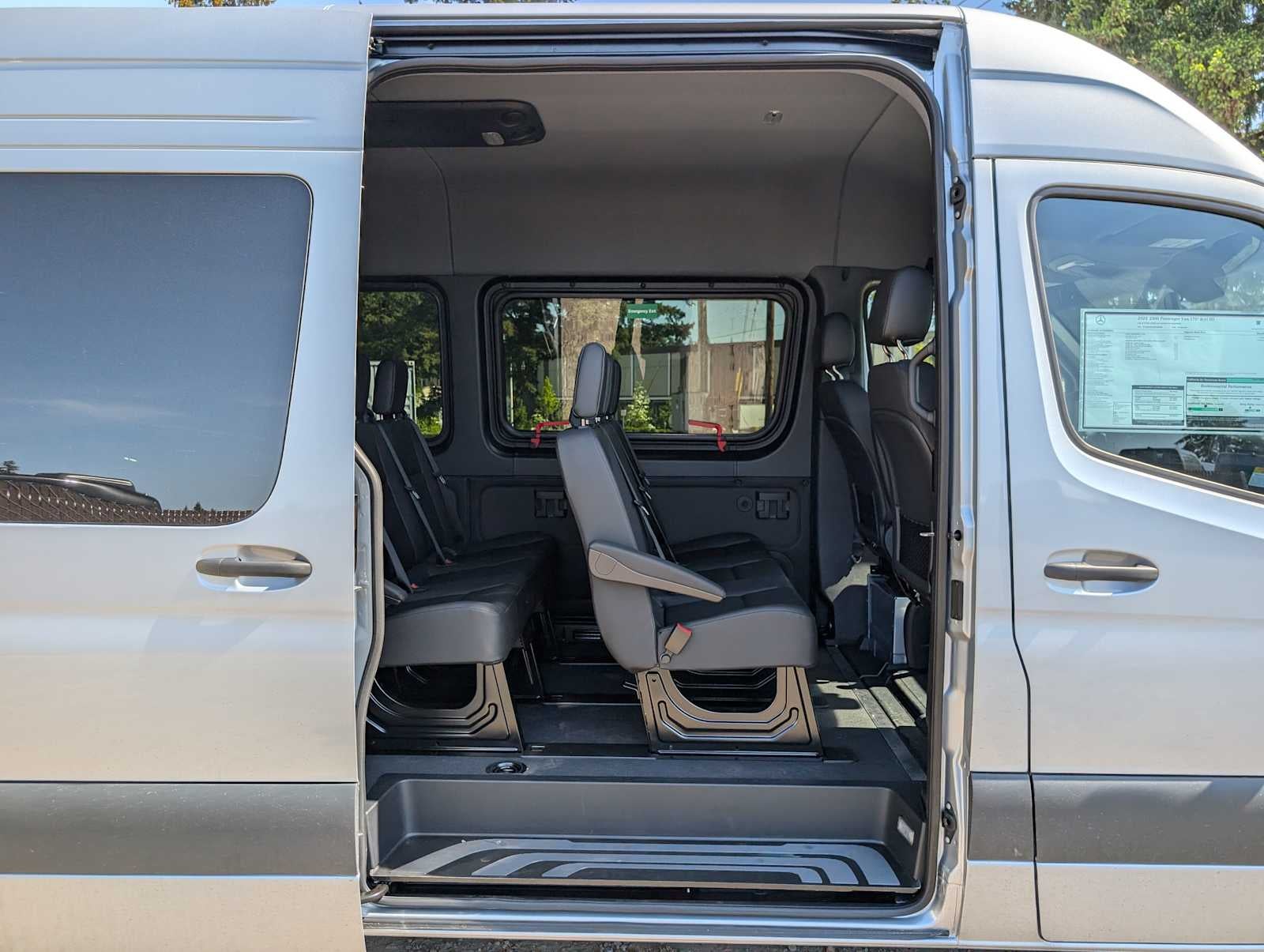 2025 Mercedes-Benz Sprinter 2500 High Roof I4 Diesel 170" RWD