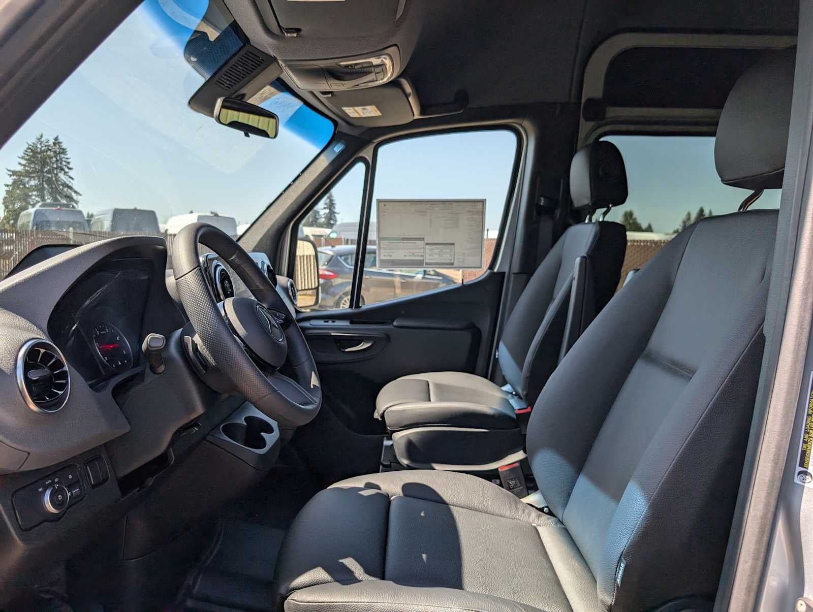 2025 Mercedes-Benz Sprinter 2500 High Roof I4 Diesel 170" RWD