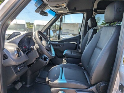 2025 Mercedes-Benz Sprinter 2500 Standard Roof I4 Diesel HO 144" RWD