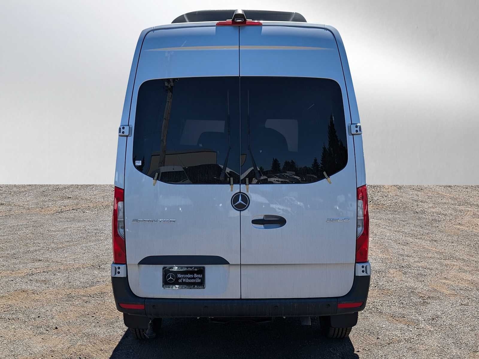 2025 Mercedes-Benz Sprinter 2500 Standard Roof I4 Diesel HO 144" RWD