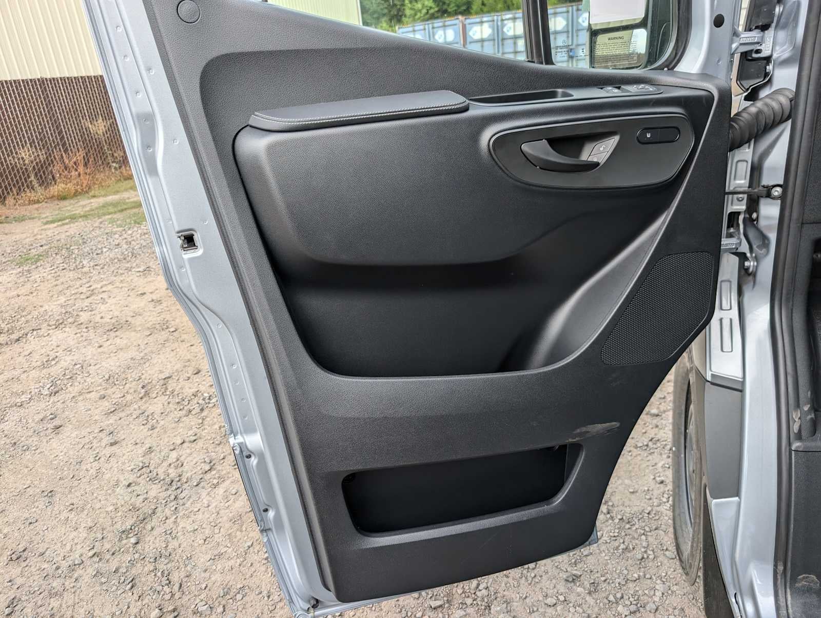 2025 Mercedes-Benz Sprinter 2500 Standard Roof I4 Diesel HO 144" RWD