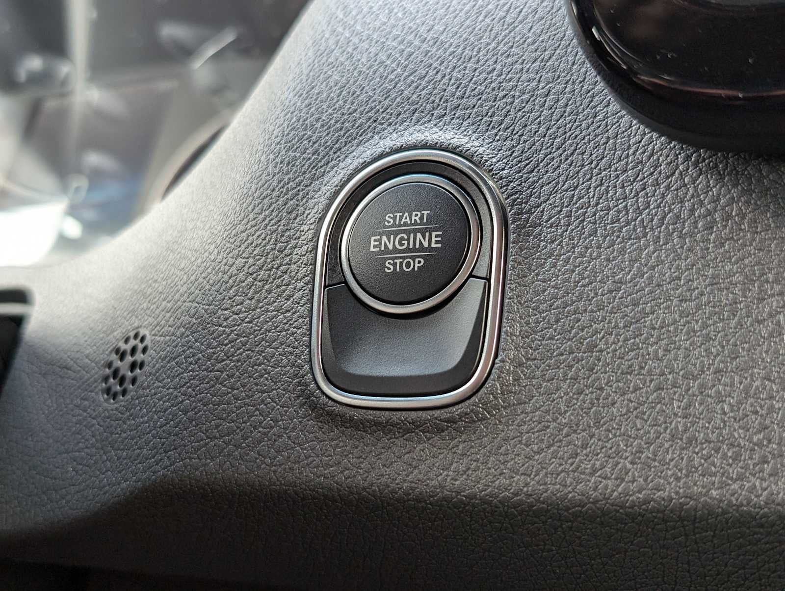 2025 Mercedes-Benz Sprinter 2500 Standard Roof I4 Diesel HO 144" RWD