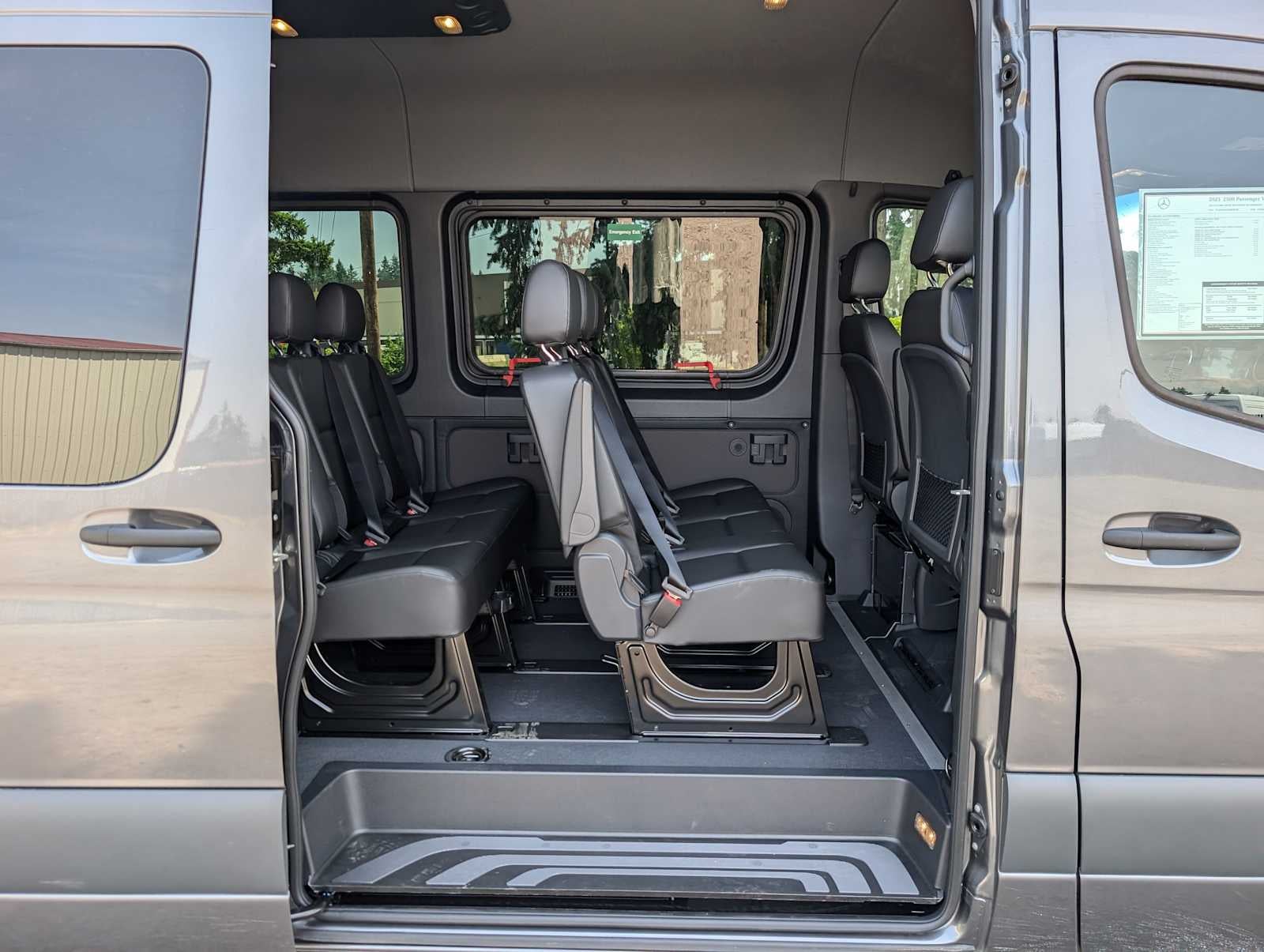 2025 Mercedes-Benz Sprinter 2500 Standard Roof I4 Diesel HO 144" RWD