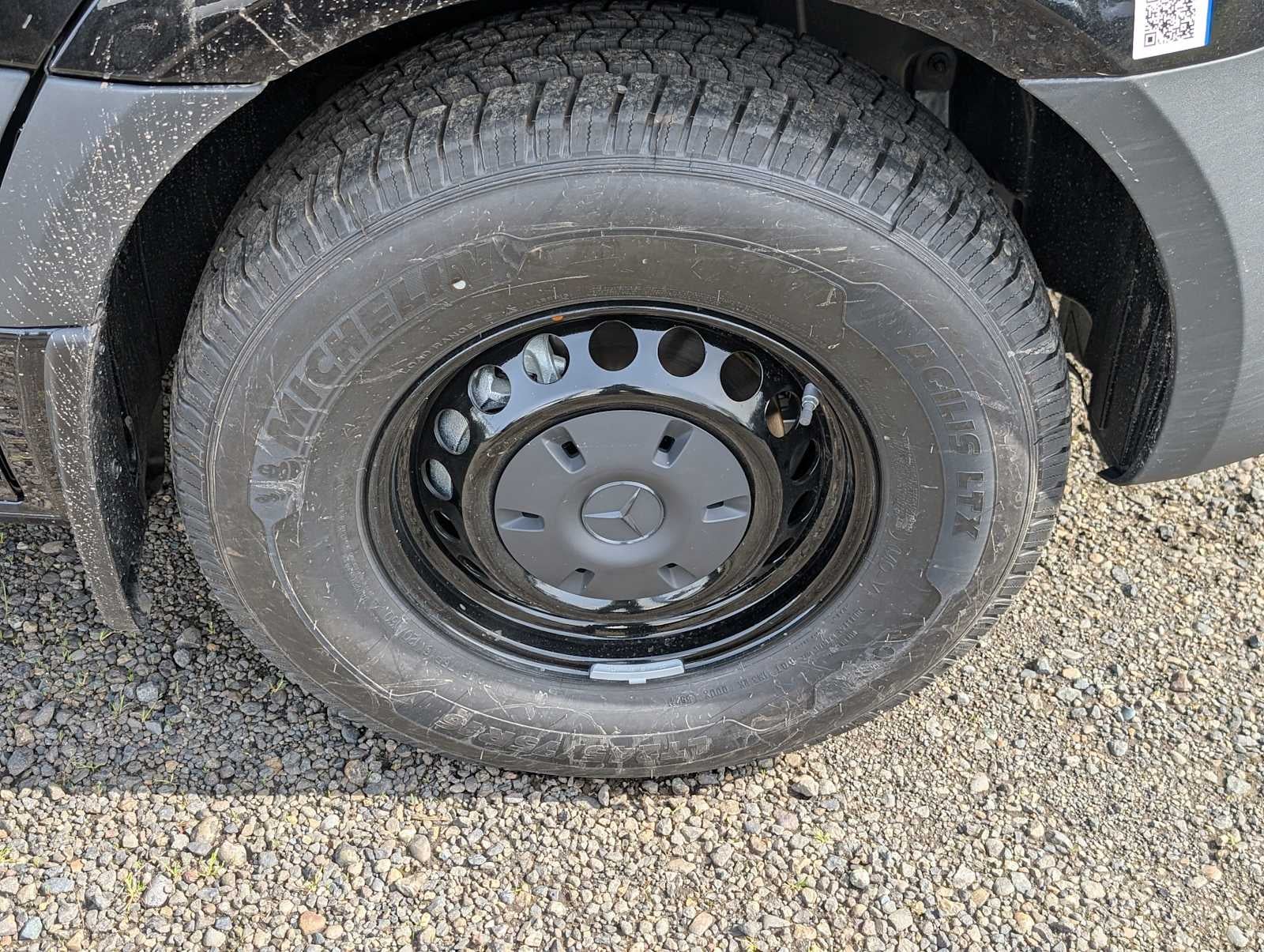 2025 Mercedes-Benz Sprinter 2500 Standard Roof I4 Diesel HO 144" RWD