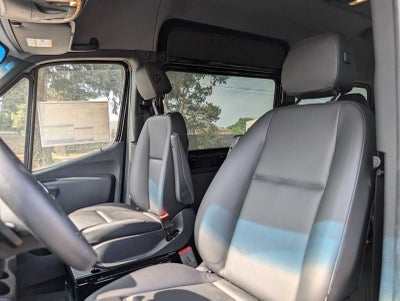 2025 Mercedes-Benz Sprinter 2500 Standard Roof I4 Diesel HO 144" RWD