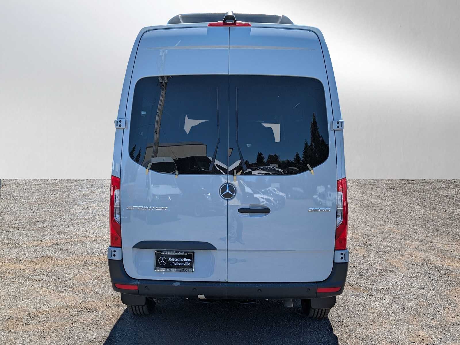 2025 Mercedes-Benz Sprinter 2500 Standard Roof I4 Diesel HO 144" RWD