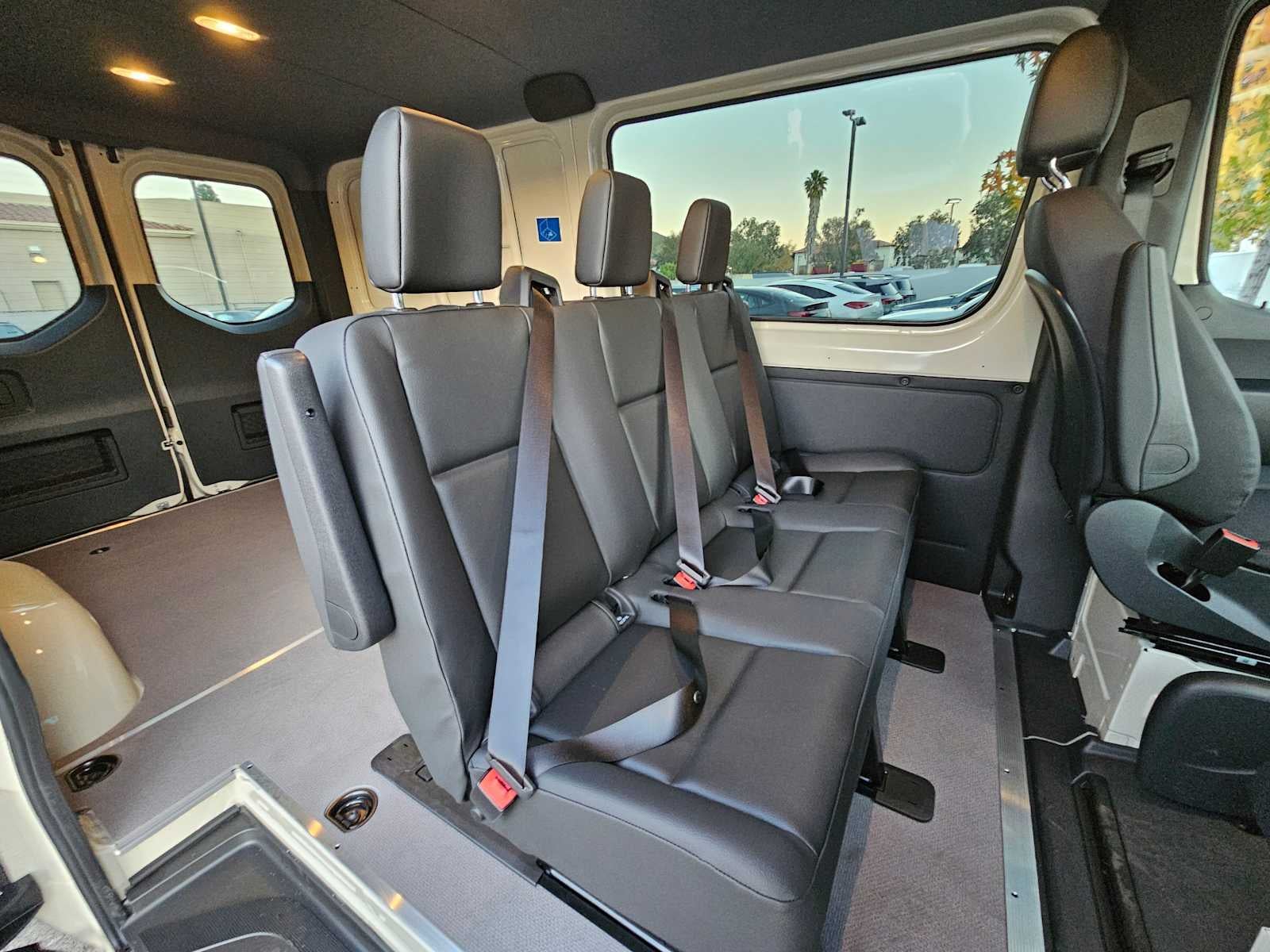 2025 Mercedes-Benz Sprinter 2500 Standard Roof I4 Diesel HO 144" RWD