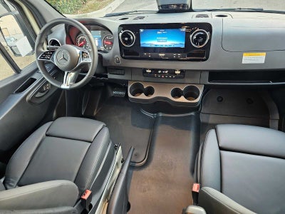 2025 Mercedes-Benz Sprinter 2500 Standard Roof I4 Diesel HO 144" RWD