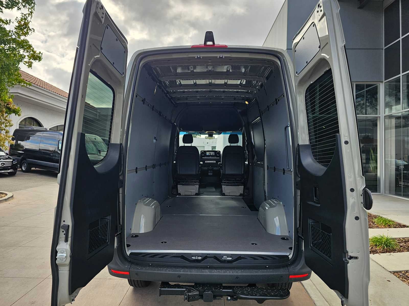 2025 Mercedes-Benz Sprinter 2500 Standard Roof I4 Diesel HO 144" AWD