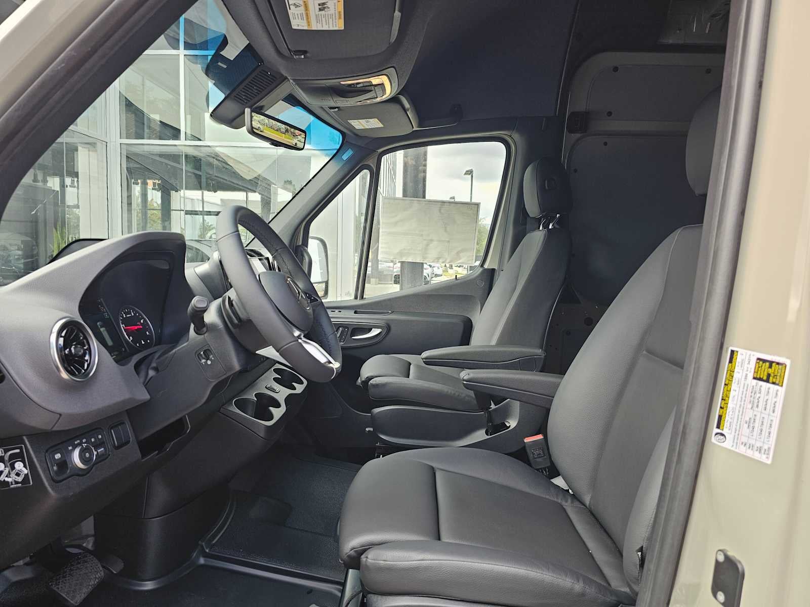 2025 Mercedes-Benz Sprinter 2500 Standard Roof I4 Diesel HO 144" AWD