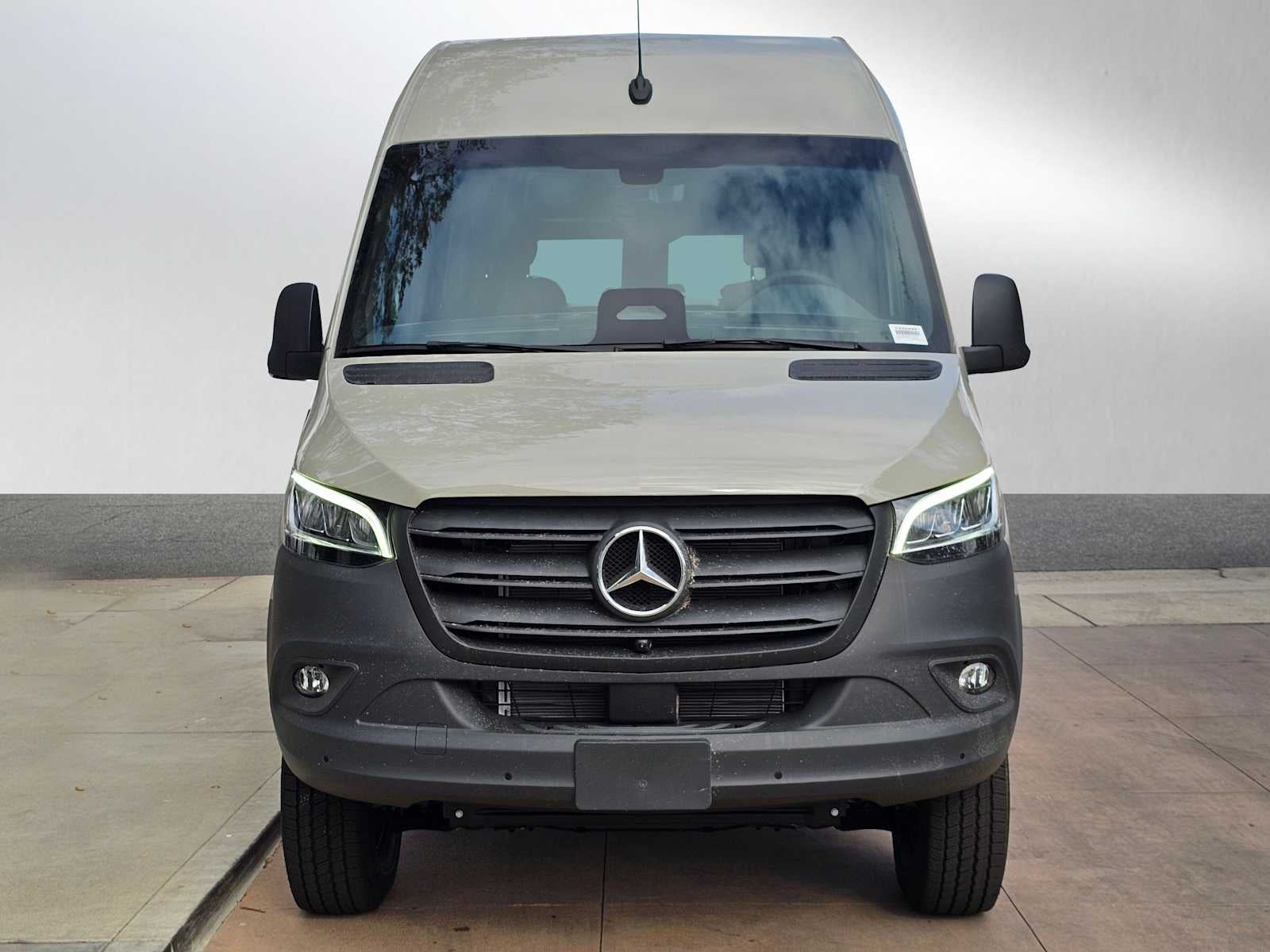 2025 Mercedes-Benz Sprinter 2500 Standard Roof I4 Diesel HO 144" AWD