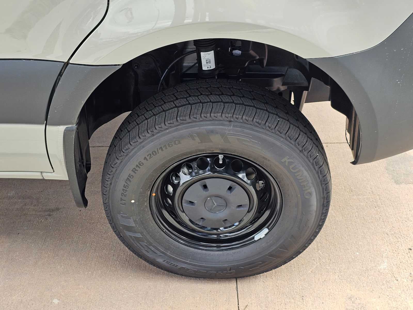 2025 Mercedes-Benz Sprinter 2500 Standard Roof I4 Diesel HO 144" AWD