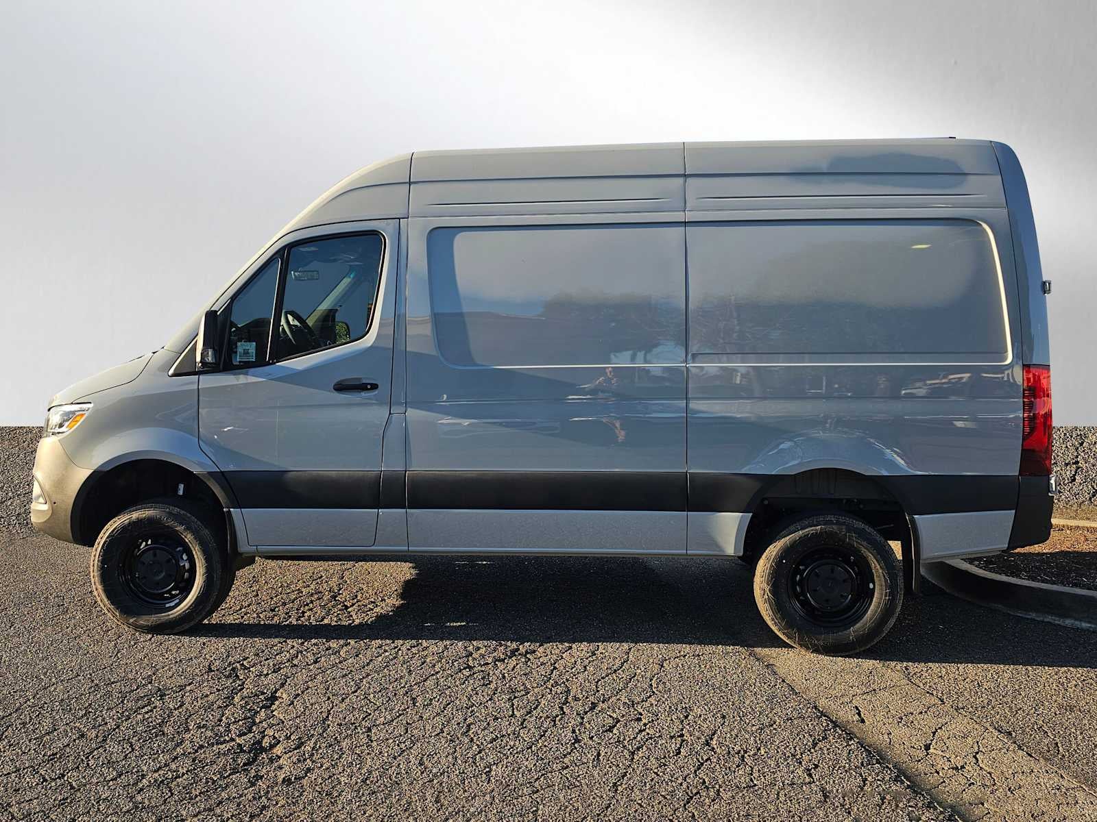 2026 Mercedes-Benz Sprinter 2500 Standard Roof I4 Diesel HO 144" AWD
