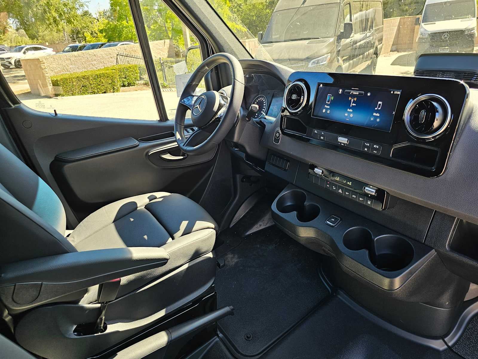 2025 Mercedes-Benz Sprinter 3500XD High Roof I4 Diesel HO 170" Extended RWD