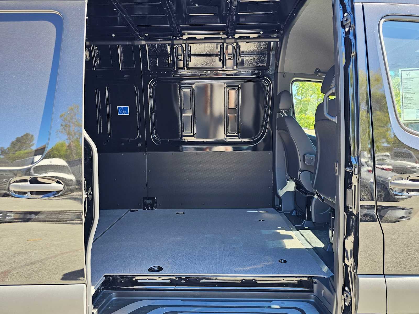 2025 Mercedes-Benz Sprinter 3500XD High Roof I4 Diesel HO 170" Extended RWD