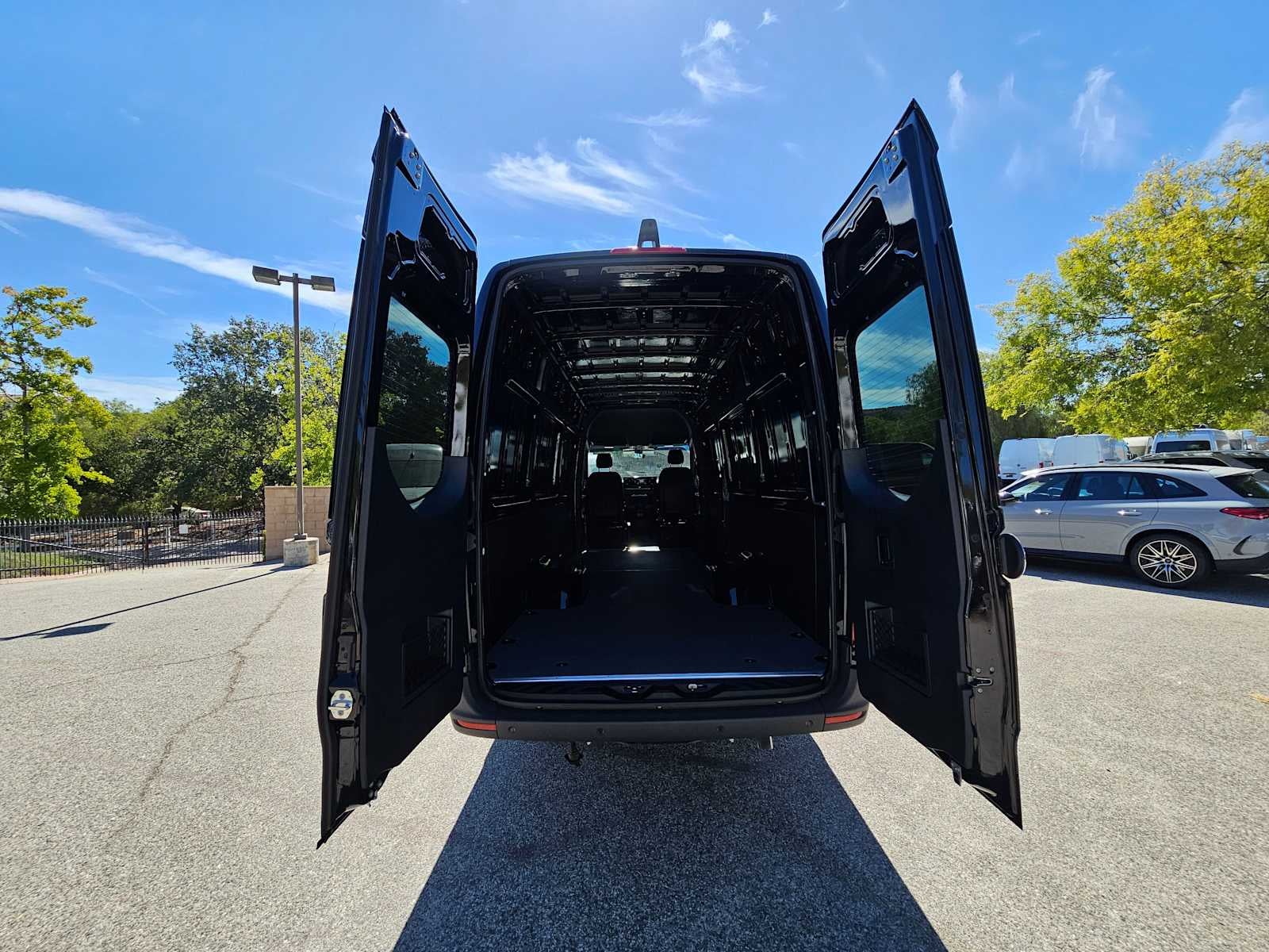 2025 Mercedes-Benz Sprinter 3500XD High Roof I4 Diesel HO 170" Extended RWD