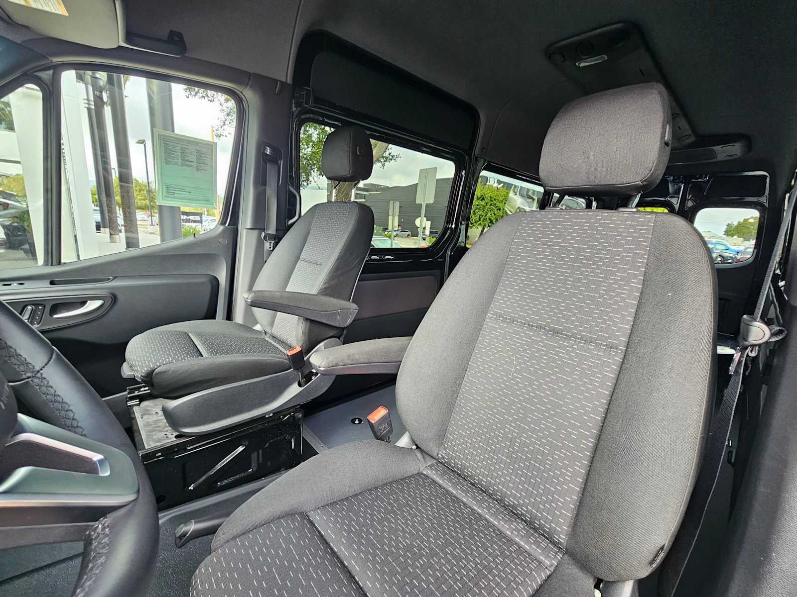 2024 Mercedes-Benz Sprinter 4500 High Roof I4 Diesel HO 170" Extended RWD