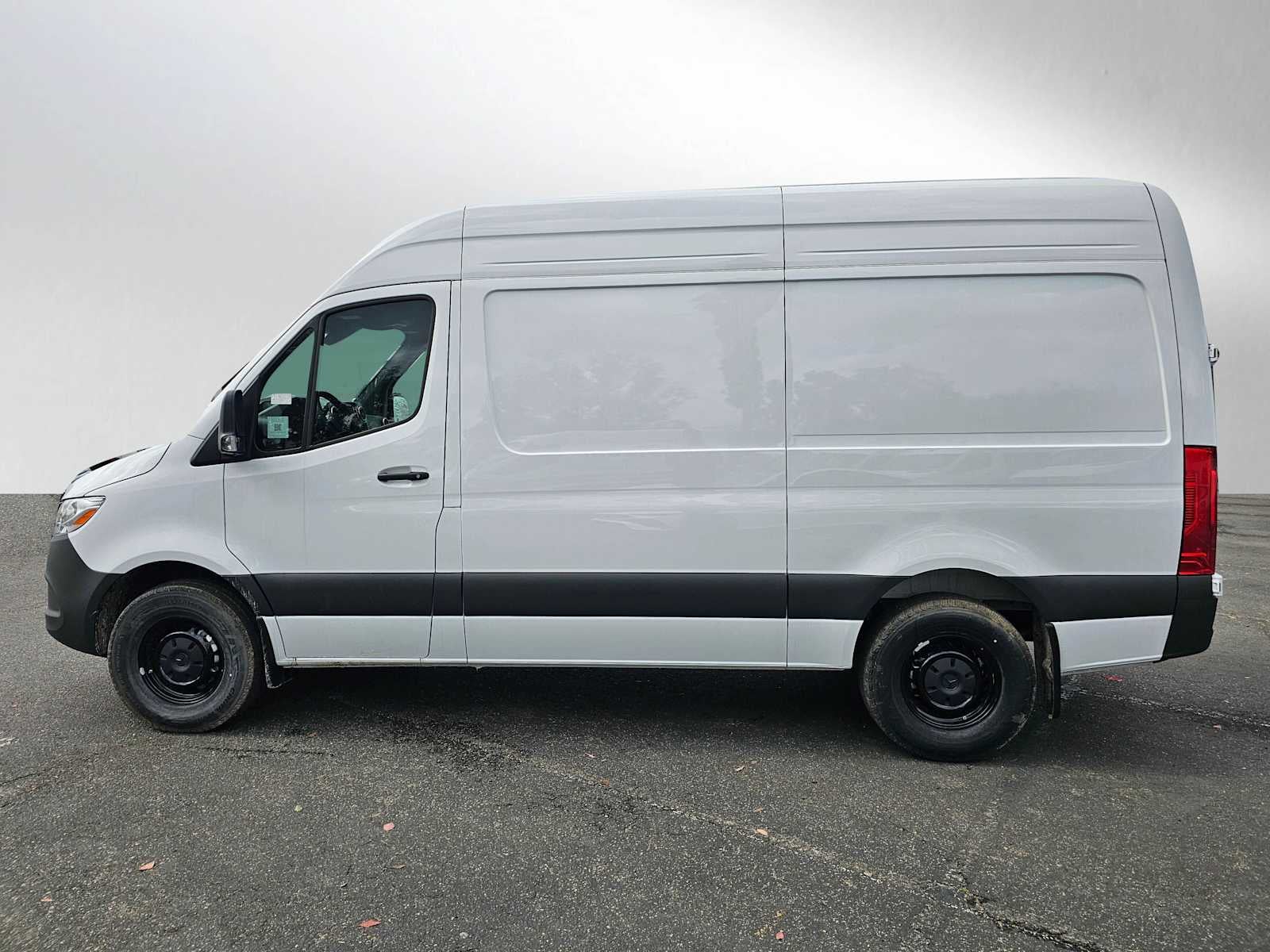 2025 Mercedes-Benz Sprinter 2500 Standard Roof I4 Diesel 144" RWD