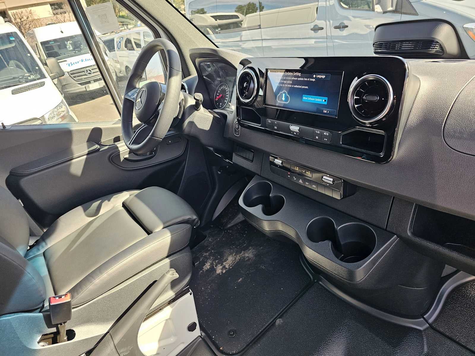 2026 Mercedes-Benz Sprinter 2500 Standard Roof I4 Diesel 144" RWD