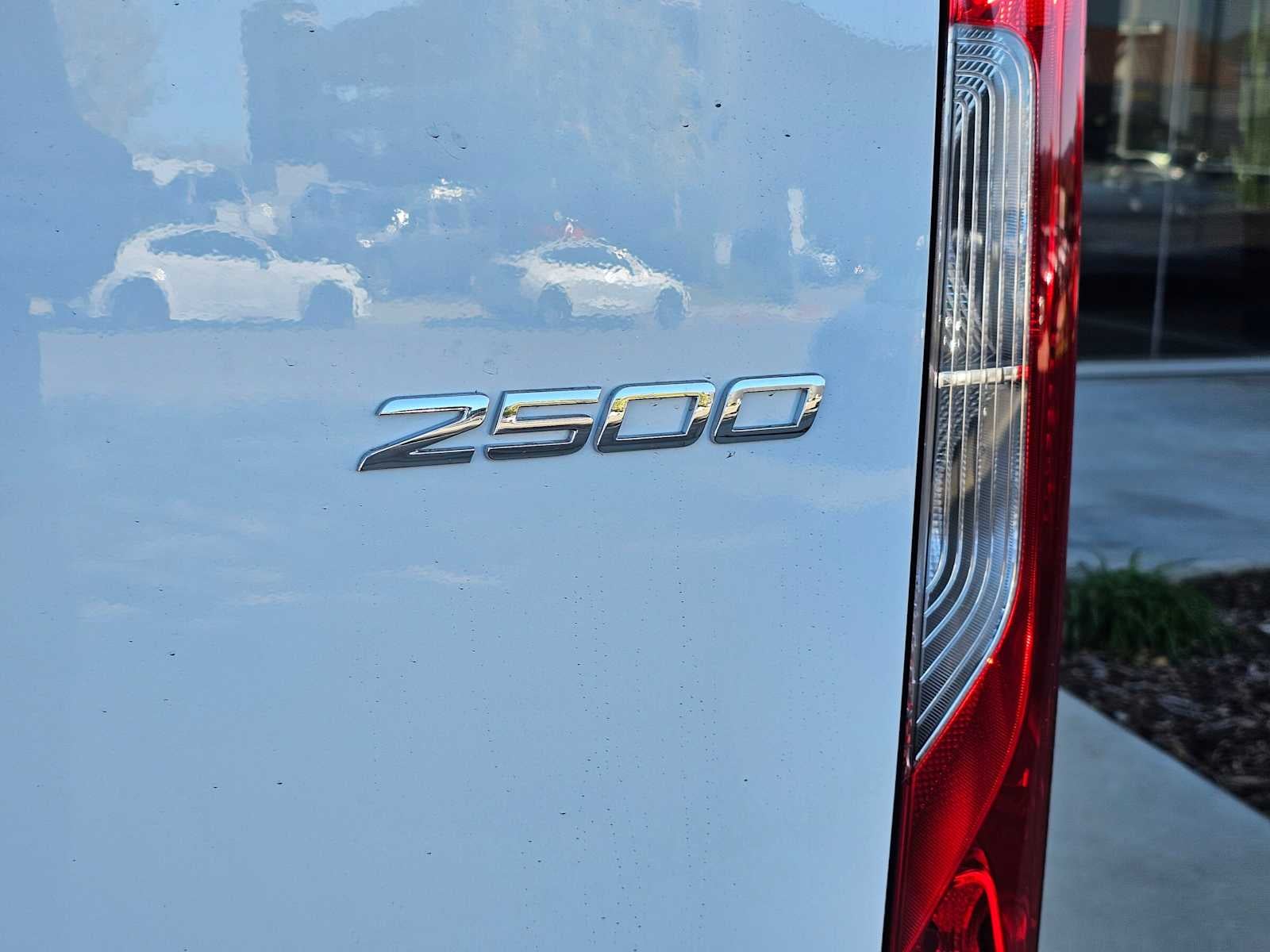 2026 Mercedes-Benz Sprinter 2500 Standard Roof I4 Diesel 144" RWD