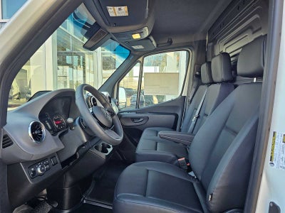 2026 Mercedes-Benz Sprinter 2500 Standard Roof I4 Diesel 144" RWD