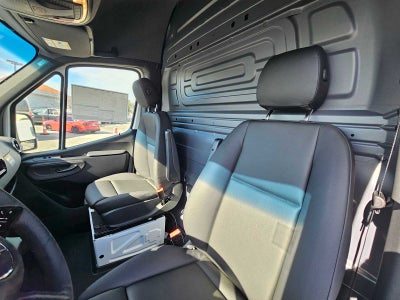 2026 Mercedes-Benz Sprinter 2500 Standard Roof I4 Diesel 144" RWD