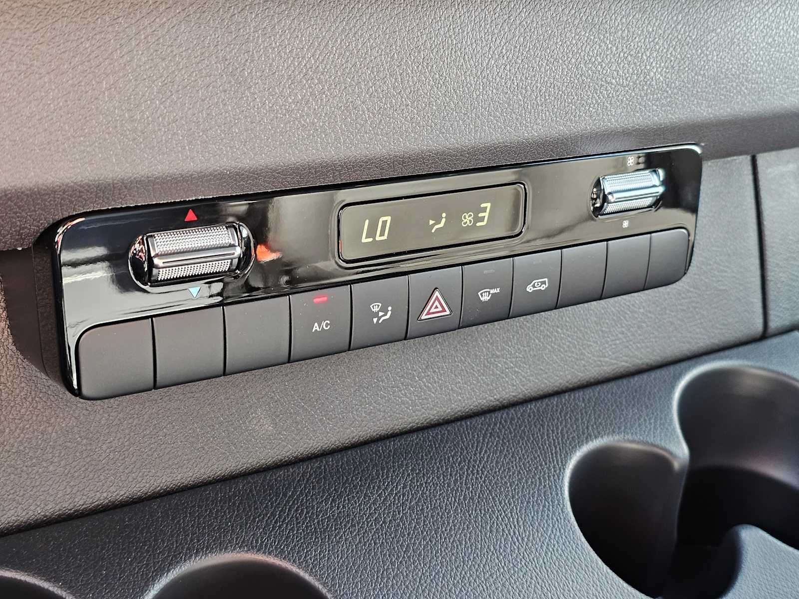 2026 Mercedes-Benz Sprinter 2500 Standard Roof I4 Diesel 144" RWD