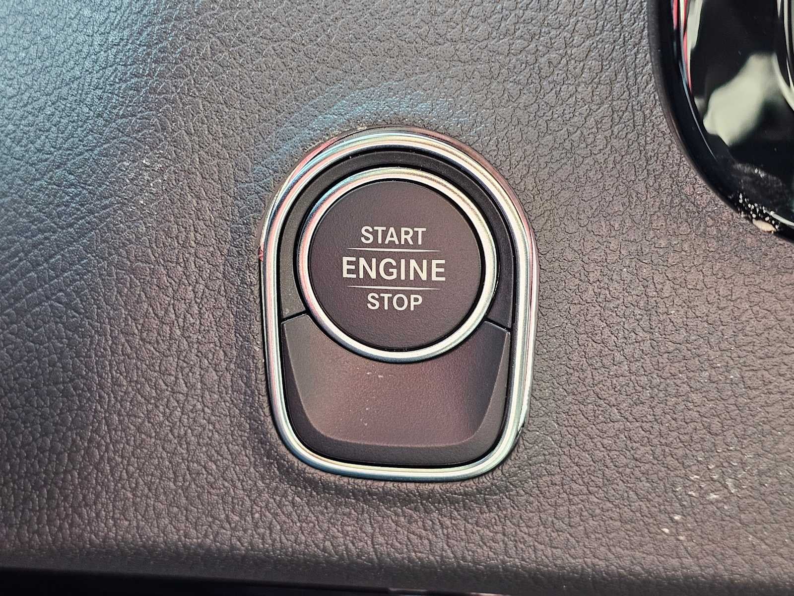 2026 Mercedes-Benz Sprinter 2500 Standard Roof I4 Diesel 144" RWD